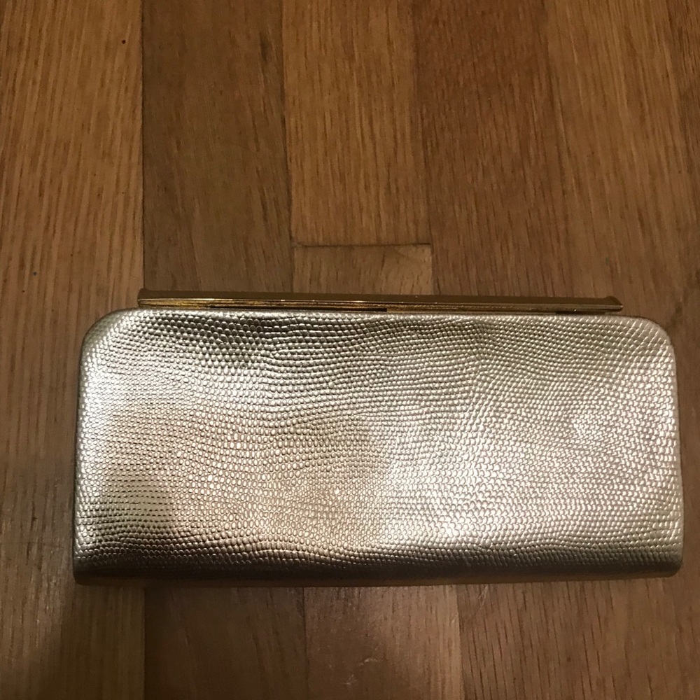 Banana Republic Gold Clutch - Picture 3 of 7